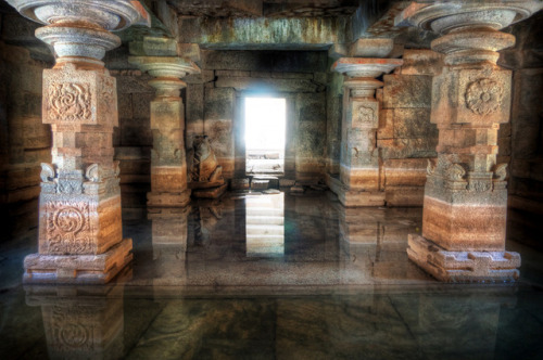 Flooded temple, Hampi, Karnataka photo by criatvt