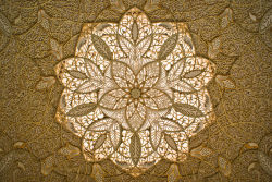 architape: Beautiful Mosque Ceilings spotted in Teheran. 