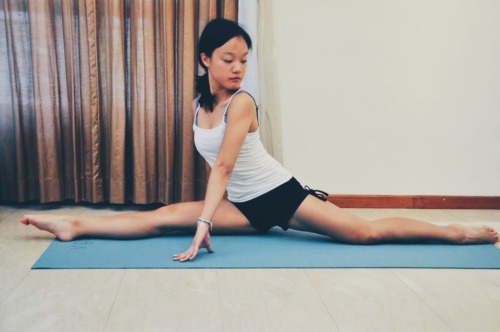 sassyyogi:  #popupyogis Day 3 (of 5 days) porn pictures