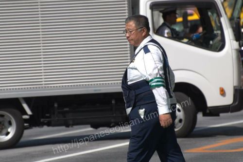 japaneseojisan:  素敵な太め熟年おまわりさん