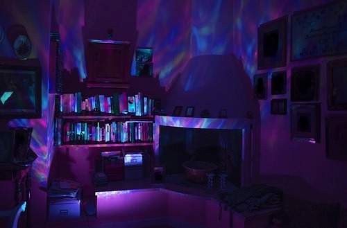 indiegen:Psst ! Here’s my Hideout. But don’t tell anyone about it, promise?Source: Weheartit