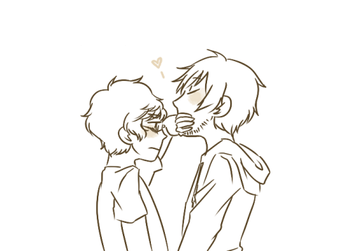 weiweipon: gavin loves giving michael kisses shh shh