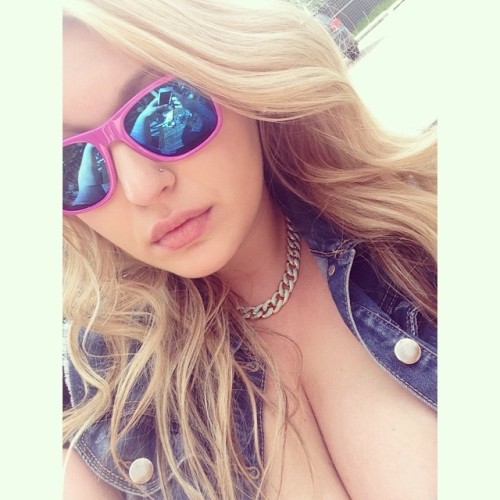 plus-size-barbiee:  Summaaaa timeeee! ❤️
