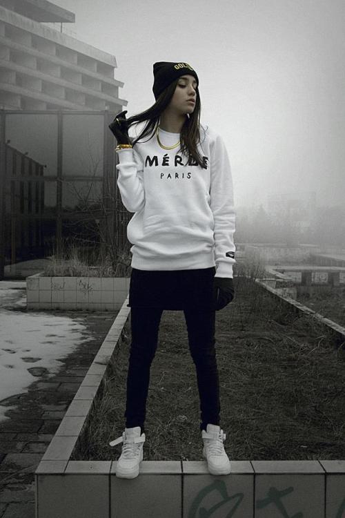 mturcksin:  maxelinho:  dopefuckup:  Perfection   maxelinho:  Don’t Just Reblog, Check For More Fashion/Street Daily    if a girl is dressed like this , meet my room 