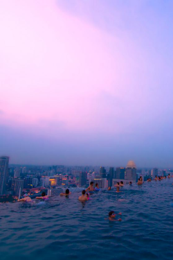 ilaurens:  Singapore Marina Bay Sands - Infinity