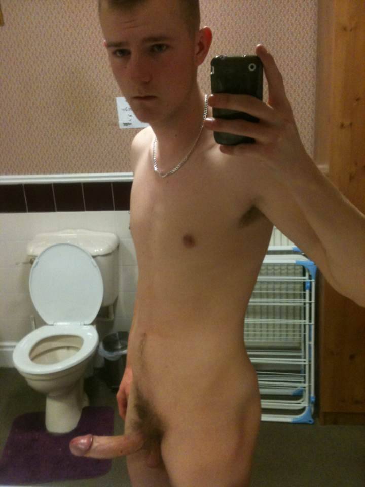getoncam3:  Hot cock