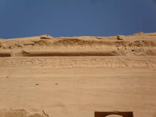 thatlittleegyptologist:Temples of Ramesses II and Nefertari at Abu Simbel