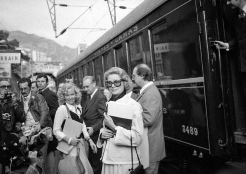 graceandfamily: Princess Grace at the Paris Train Station, ca. 1977