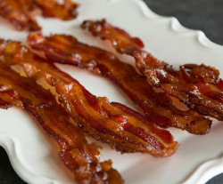 guardians-of-the-food:  Bourbon Brown Sugar Bacon