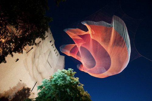 Porn Pics archiemcphee:  American artist Janet Echelman