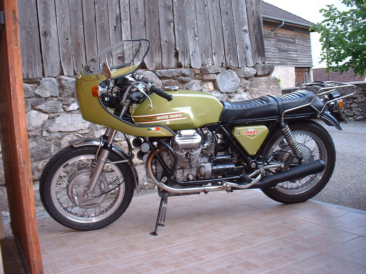 habermannandsons:  V7 Sport Cafe