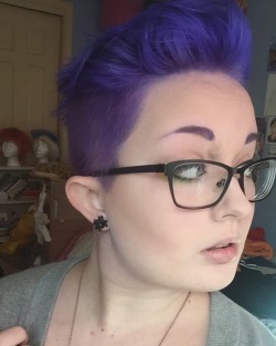 fawnbinary:  <i>purple skies and violet