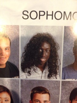 gossipgran:  This kid stole his grandmas wig for picture day