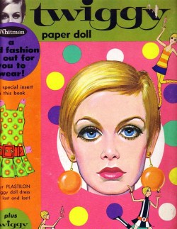 vintagegal:  Twiggy Paper doll set c. 1967