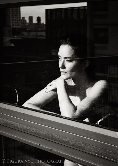 June St. Paul​ NYC 2018-10-23 Prints: figura.shop patreon | tumblr &copy; Figura Publishi