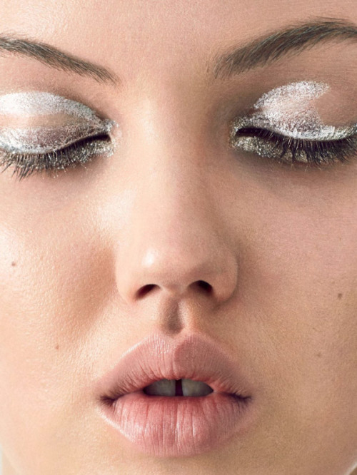 celebritycloseup:lindsey wixson - from Allure magazine