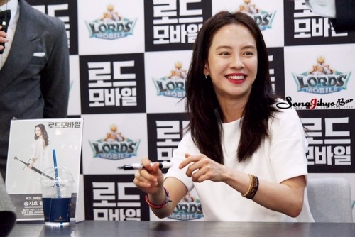 gapiplus: 170430 Song Ji Hyo Mobile game Lords Mobile Fan Meeting (cr. Song Ji Hyo Baidu Bar)*please