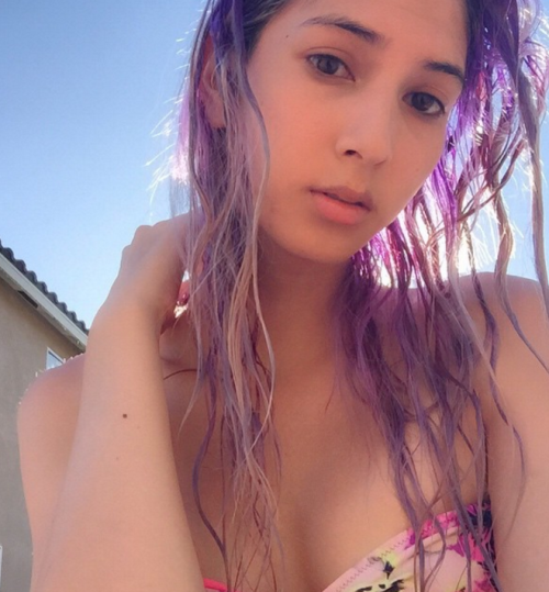 gentlyintonight:Alexa Walk She is SO cute.