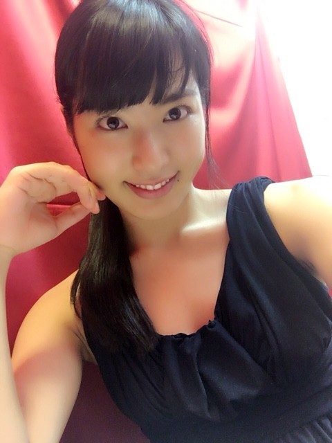 reckless330:   由愛可奈  