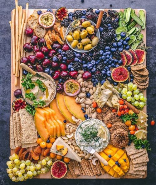 veganfoody:Vegan snack board by Sculpted Kitchen