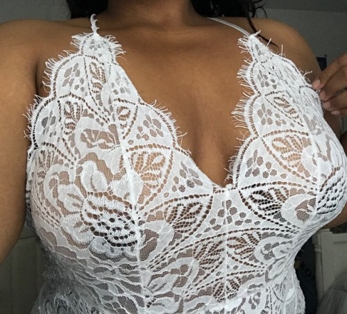 accaraspeaks: diamxxxnd: accaraspeaks: The places to kiss me Loving this one piece. Where did you ge