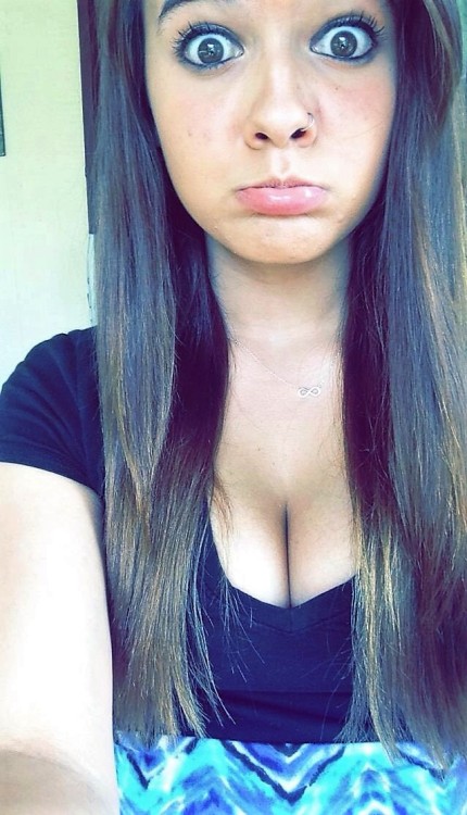 bestselfiecollection: Another set of jaw dropping so hot young teen selfies! Loving the variety of f