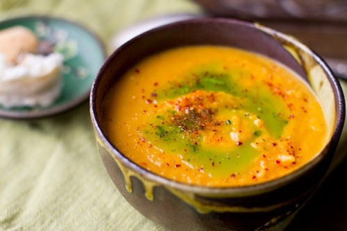 VEGAN DAILY RECIPE: Caramelized Onion And Carrot Soup