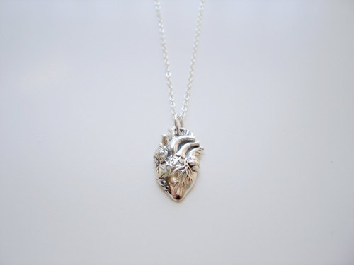high-school-fling: revoult: Heart NecklaceA beautifully intricate sterling silver heart shown anatom