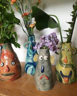 karinhagen:  Vases with faces 