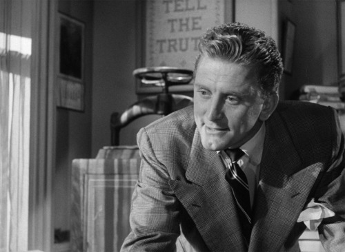 Happy BirthdayKirk Douglas, born 1916Ace in the Hole [USA 1951, Billy Wilder]