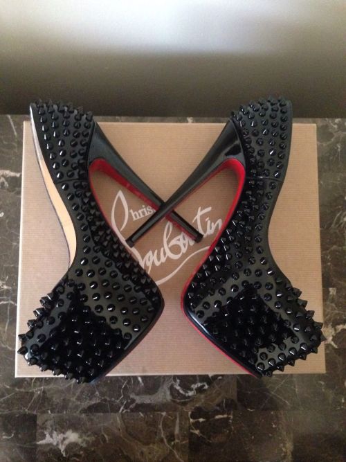 fantasticfinds7: Christian Louboutin Heels(Pre-owned Black Leather Daffodile Spikes Designer High He