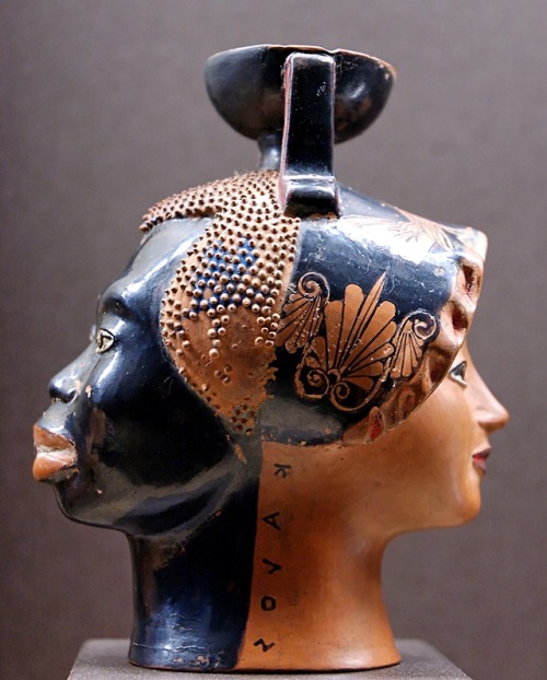 historyarchaeologyartefacts:Ethiopian’s head and female head, with a kalos inscription. Attic 