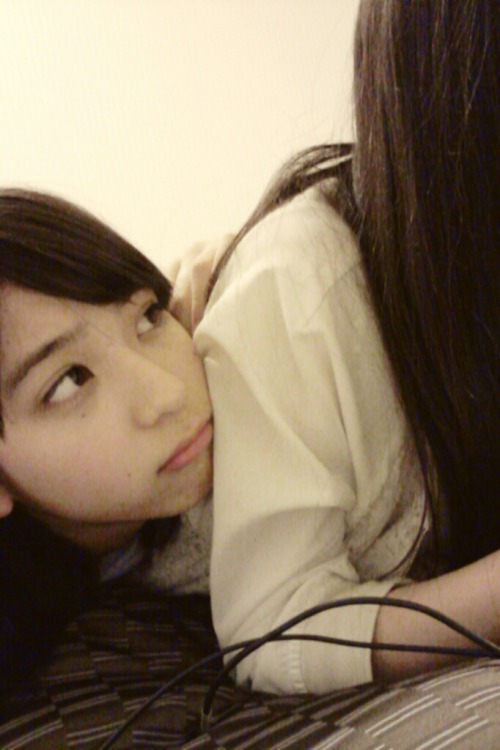 girls48:Natsu got ignored by Aoi-chan xD
