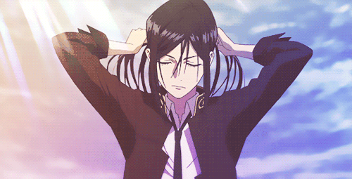 yatamisakis:*fabulously tying your hair*
