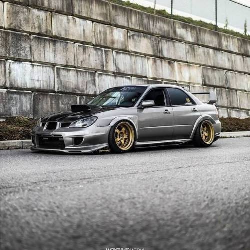 fuckyeahwrxsti:  By: @_dillond