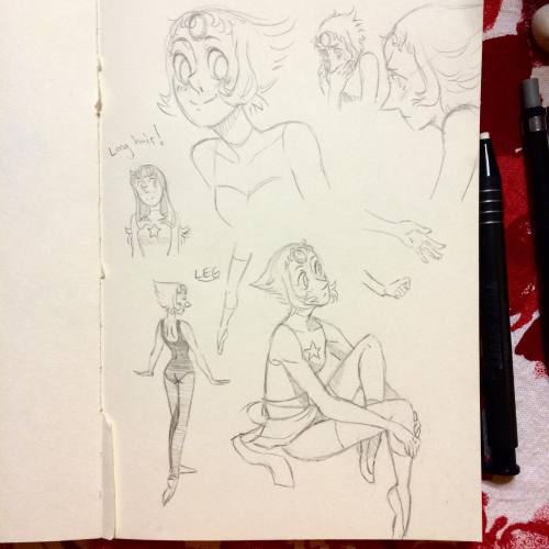 katietheslayer:  Felt the itch to doodle Pearl! #Steven Universe #SUfanart #Pearl #katietheslayerart 