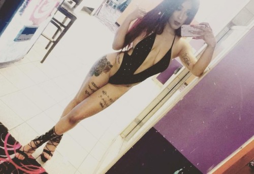 stripper-locker-room:  https://www.instagram.com/msniyadior/