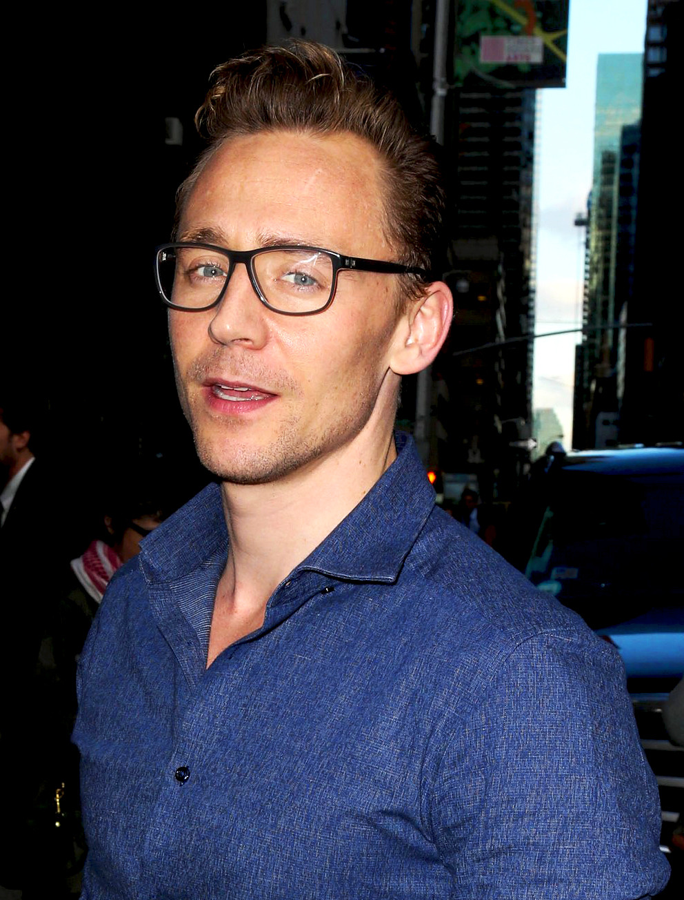30secondstonetflix:  80/∞ pictures of Tom Hiddleston    