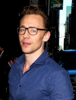 30secondstonetflix:  80/∞ pictures of Tom