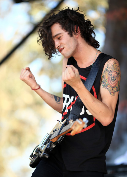 newneattshirt:  Matty Healy // Kroq Weenie adult photos