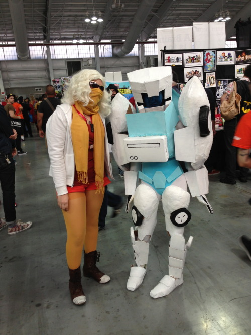 XXX ask-dr-knockout:  kaminest:  At NYCC 2013!  photo