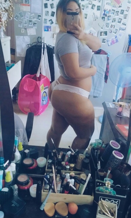 partyinjulespants:  domo-laflare:  partyinjulespants:  Someone needs to keep my booty warm all night 👋🍑  Ok so i been MIA for a lil while from tumblr but there’s always the select few people i always check first cause even tho we live far apart