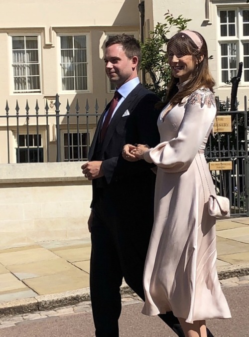 fuckyeslittleliars:Troian Bellisario and Patrick J. Adams at the Royal Wedding