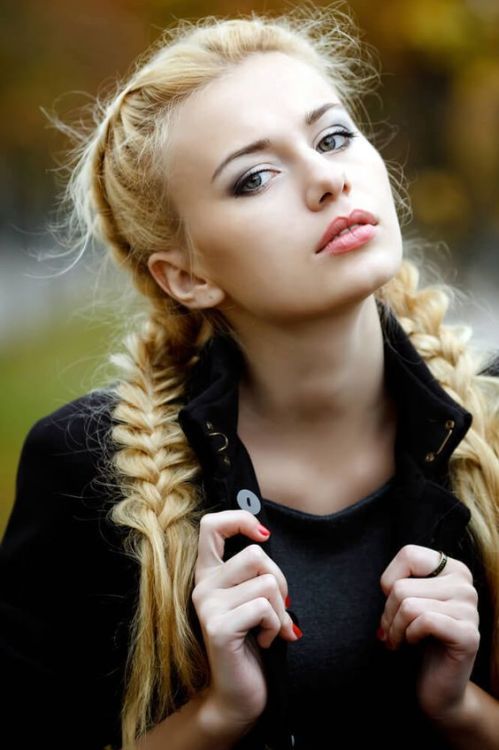 lovethatbeauty:The braid makes the hair in this shot…….of course we all know that when