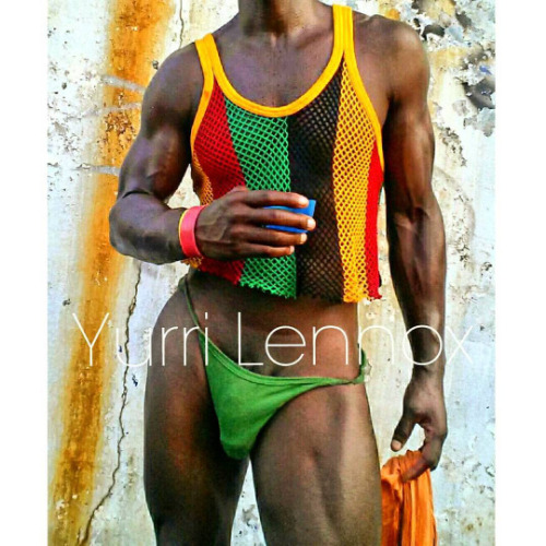 armyboii11inch:  Hmmmmmmmmmmmmm; nice, BIGG, lonnnng and juiccee