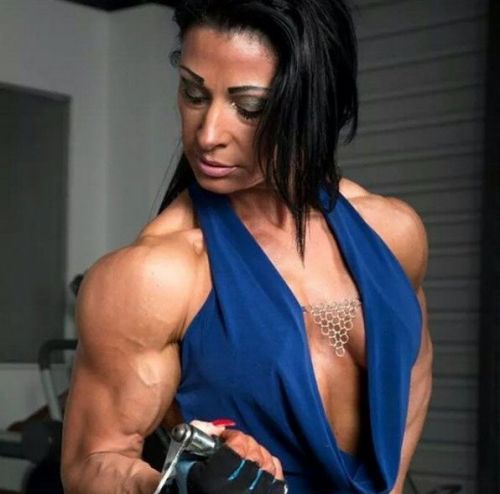 aworldofmuscle:  Sophia McNamara from Ireland