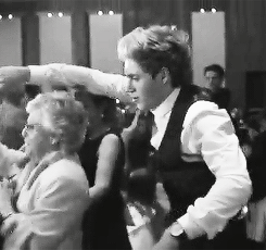 hstuyles:  Niall dancing at Greg’s wedding