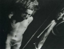 sogniemeraviglie:  André Kertész - Distortion 29, 1933