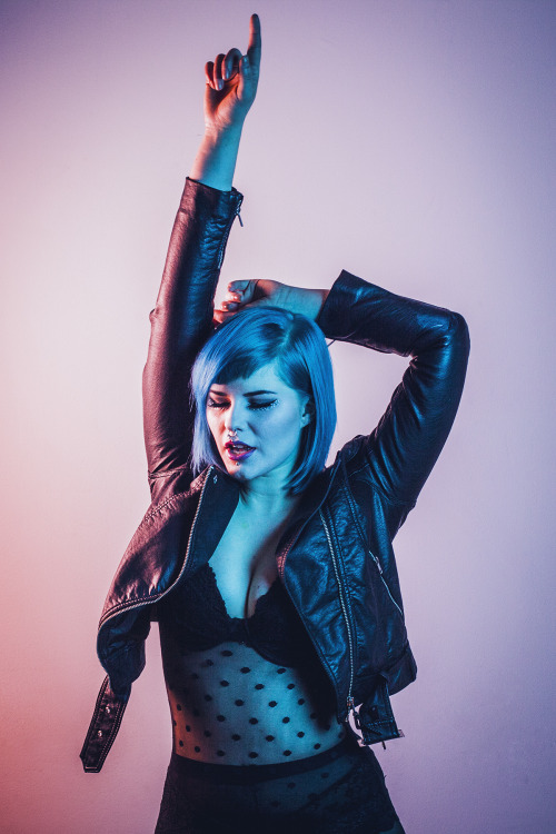 vnivalainenblog:  Sunday was fun. Playing with light and colour, featuring my gorgeous lady lover&nb