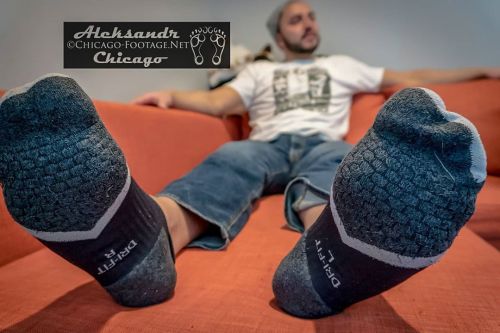 #foot #feet #chicagofootage #footfetishnation #sockedfeet #partsmodel #bigmalefoot #soles #baresoles